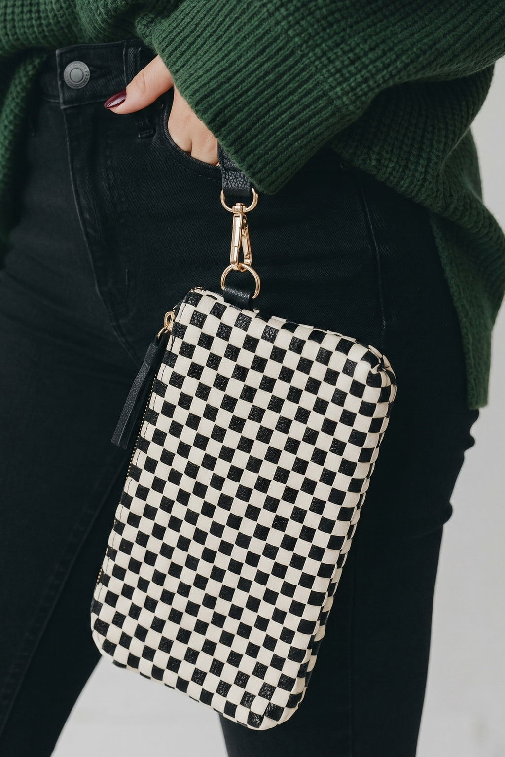 Color black Checkered Woven Clutch Wristlet PU Leather Large Size Patterned Wallet